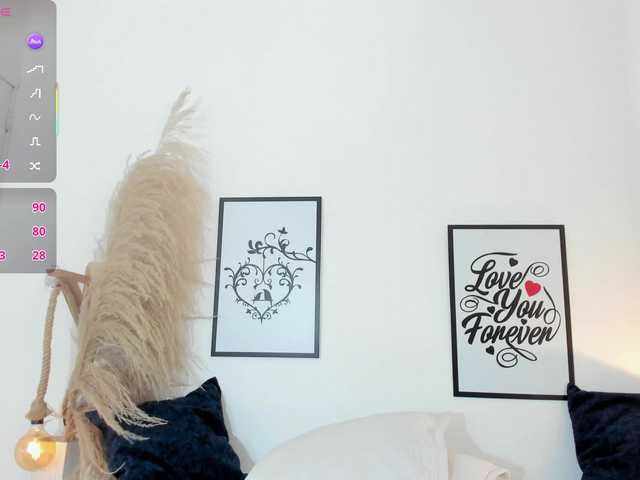 mia-lourence's BongaCams show and profile