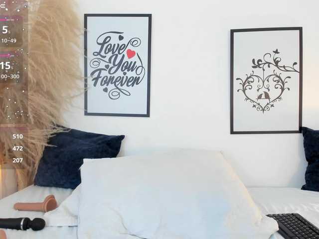 mia-lourence's BongaCams show and profile