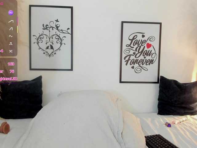 mia-lourence's BongaCams show and profile