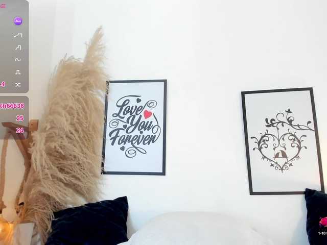 mia-lourence's BongaCams show and profile