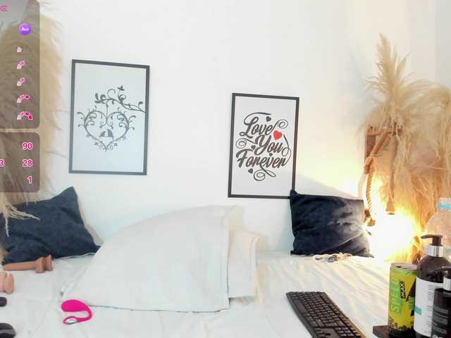 mia-lourence's BongaCams show and profile