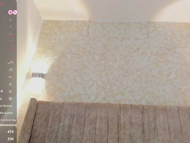  mia-lourence chat room