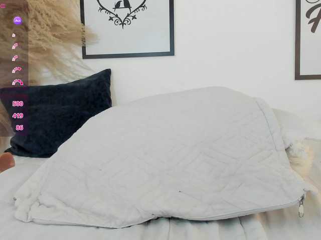 mia-lourence's BongaCams show and profile