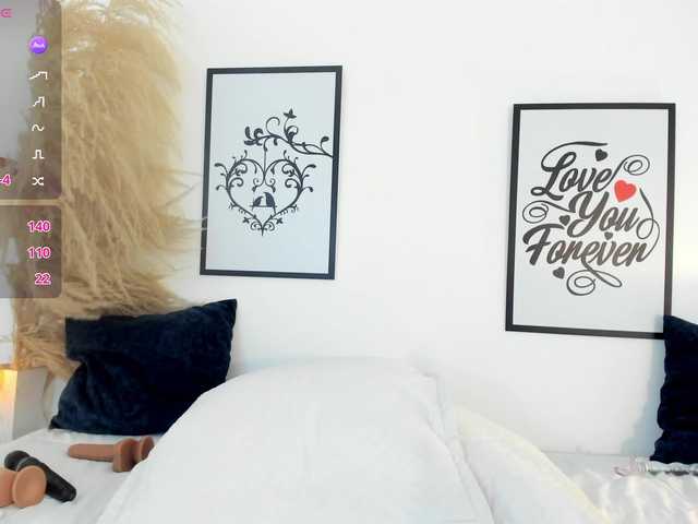 mia-lourence's BongaCams show and profile