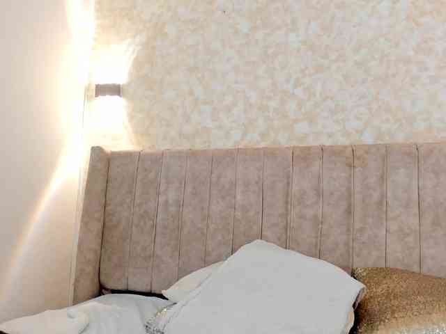 mia-lourence webcam