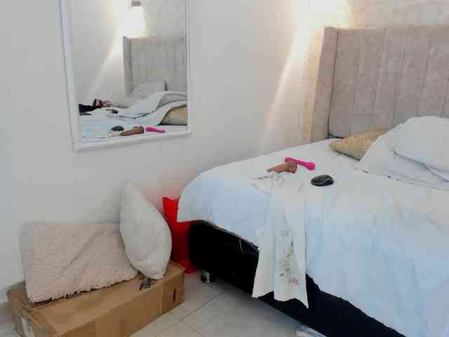 mia-lourence webcam