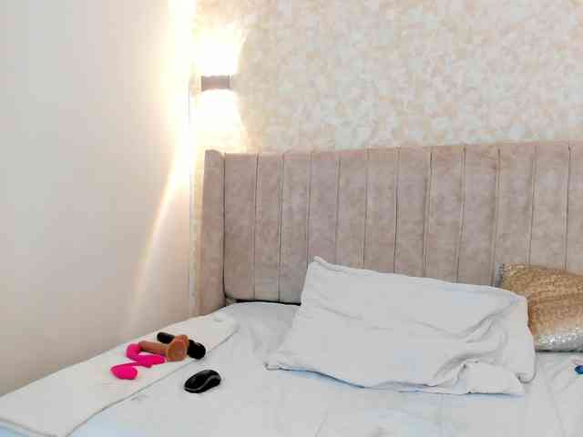 mia-lourence webcam