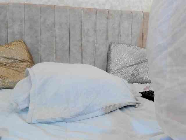 mia-lourence webcam
