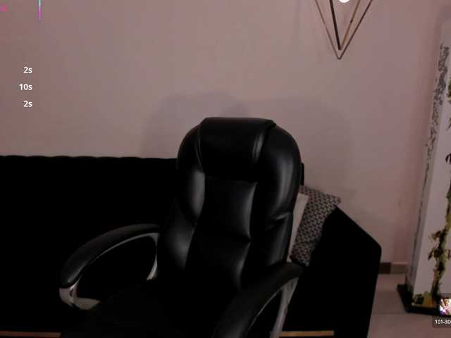 DolcieElliot from BongaCams