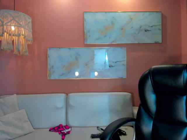 DolcieElliot webcam