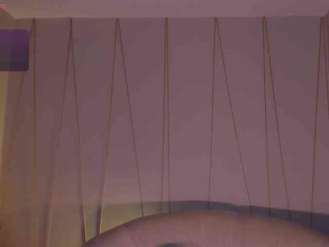 DolcieElliot webcam