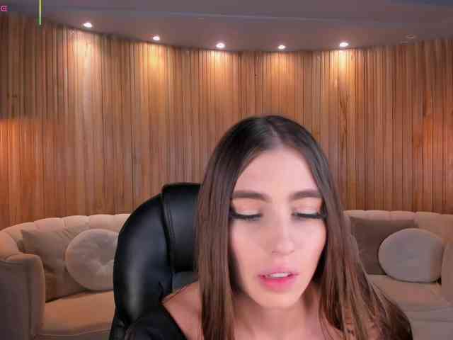 DolcieElliot webcam