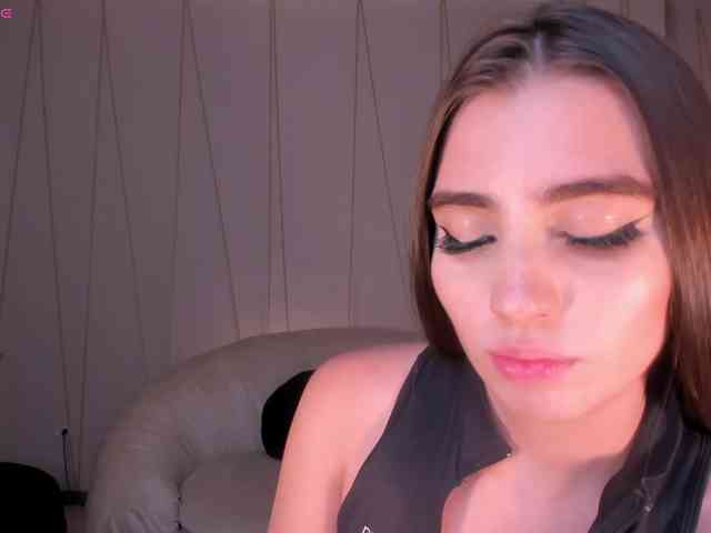 DolcieElliot webcam