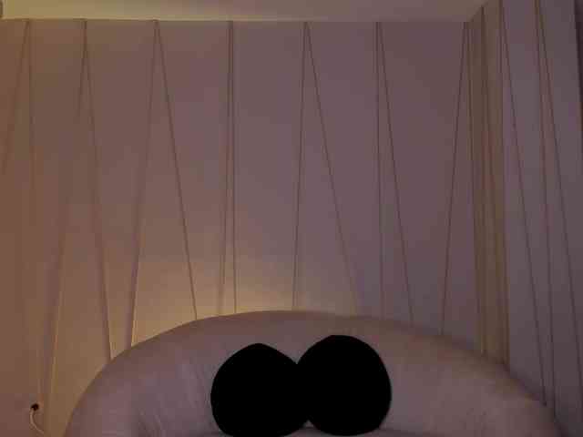 chat on line DolcieElliot