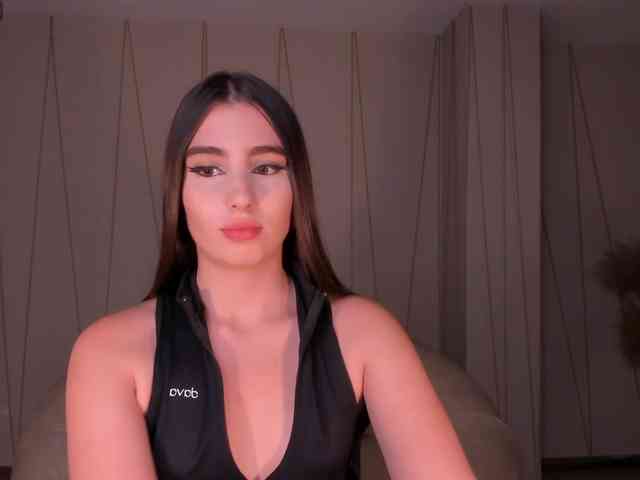 DolcieElliot webcam