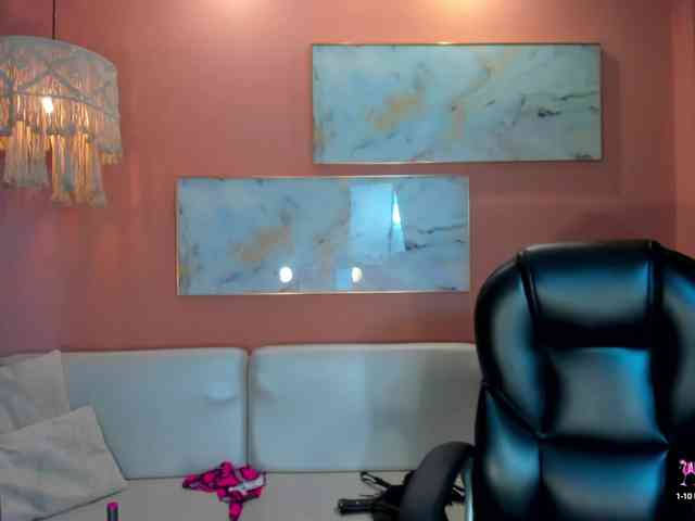 DolcieElliot webcam