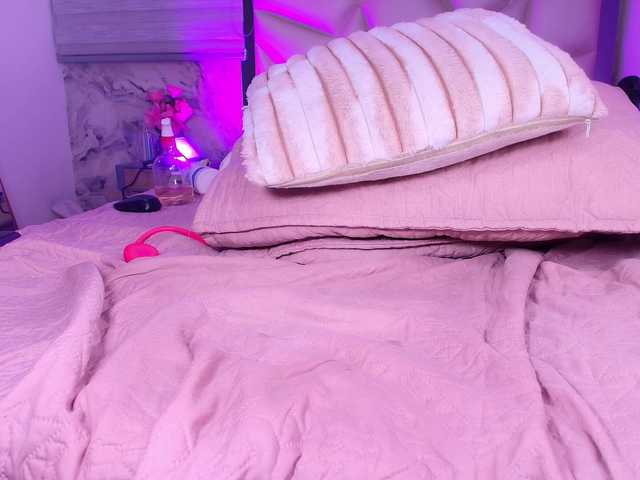 violetta-london's BongaCams show and profile