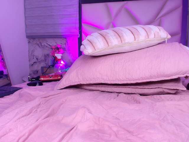 violetta-london's BongaCams show and profile