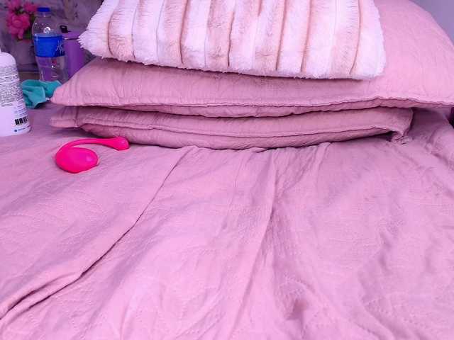 violetta-london's BongaCams show and profile