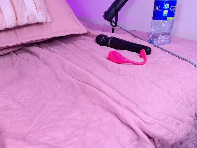 violetta-london's BongaCams show and profile