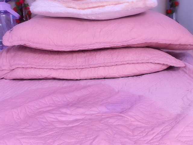 violetta-london's BongaCams show and profile