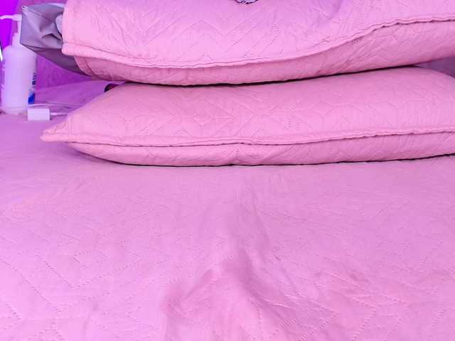 violetta-london's BongaCams show and profile