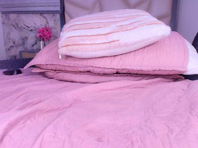 violetta-london live cam profile