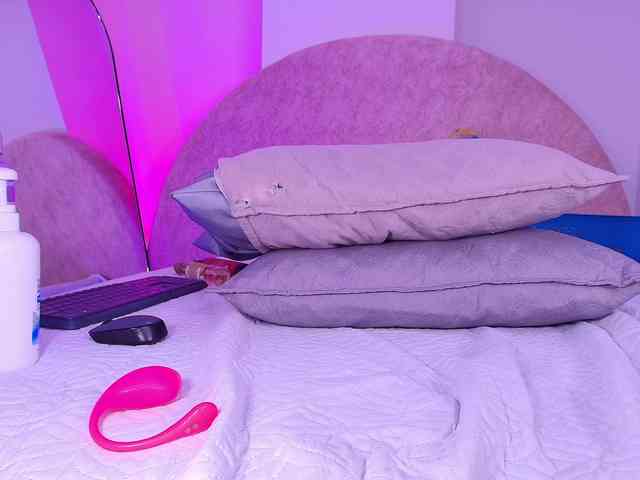 violetta-london violetta-london