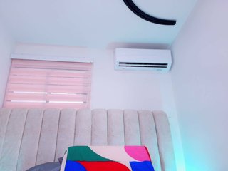 tinkerbell- Porn Show