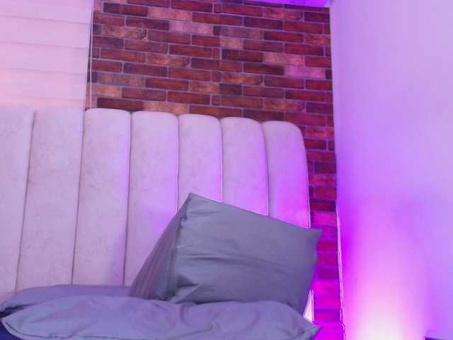 tinkerbell-'s BongaCams show and profile