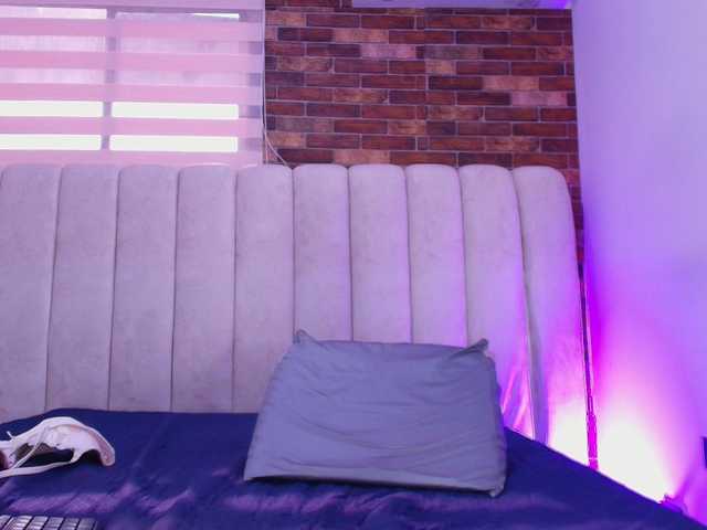 tinkerbell-'s BongaCams show and profile