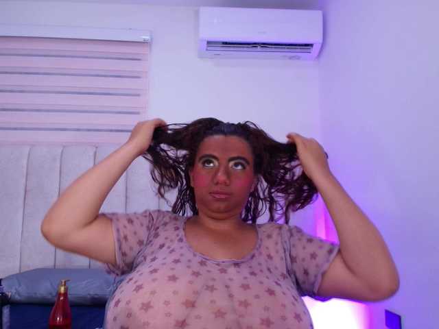 tinkerbell-'s BongaCams show and profile