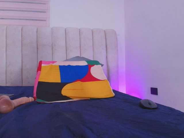 tinkerbell-'s BongaCams show and profile