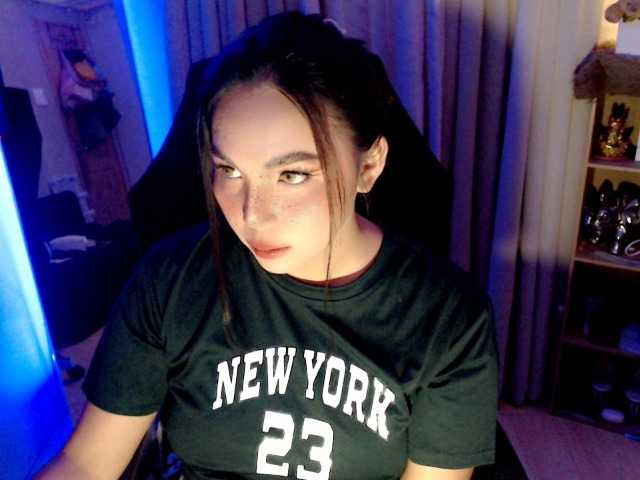 lovelydiane12's BongaCams show and profile