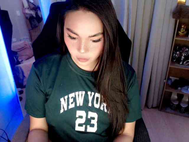 lovelydiane12 webcam