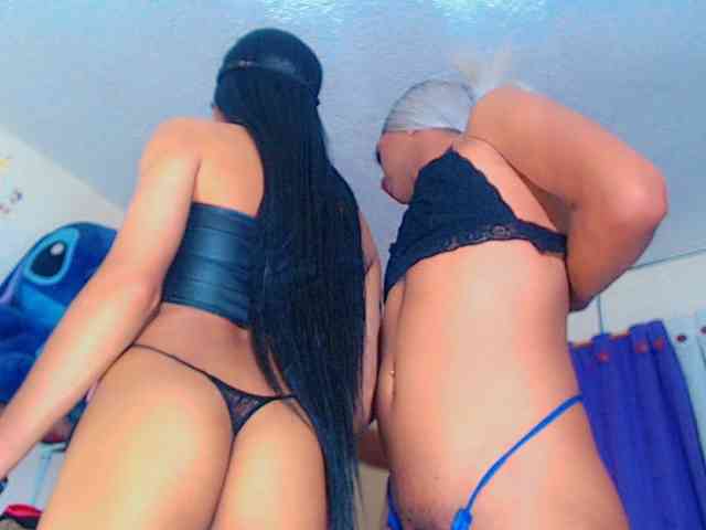 TheQueenns Live Webcam on BongaCams