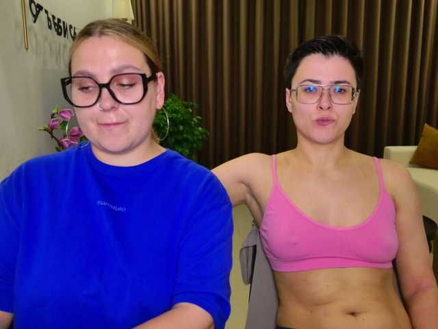 dreamteamgirls's BongaCams profile