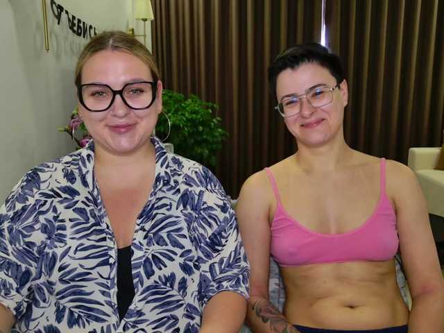 dreamteamgirls's BongaCams profile