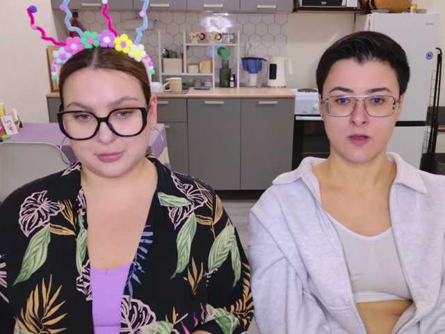 dreamteamgirls's BongaCams show and profile