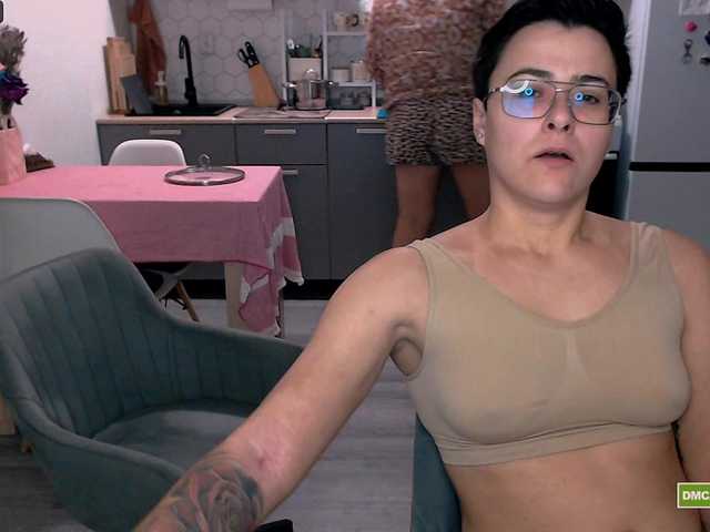 dreamteamgirls Live Webcam on BongaCams