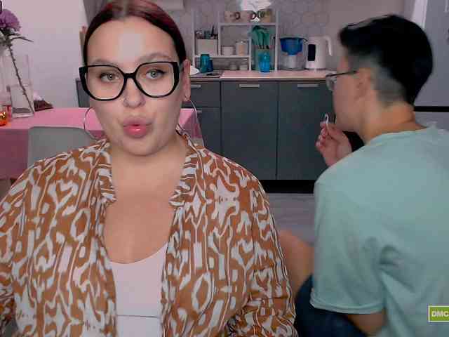 dreamteamgirls Live Webcam on BongaCams