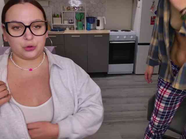 dreamteamgirls webcam