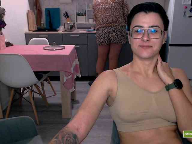dreamteamgirls webcam