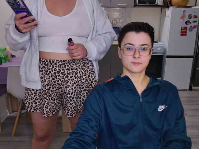 dreamteamgirls webcam