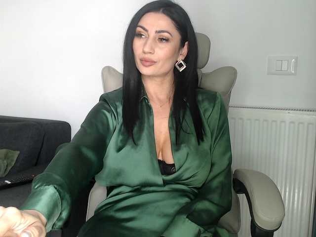 ElizabethAC's BongaCams show and profile