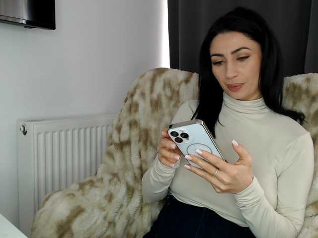 ElizabethAC's BongaCams show and profile