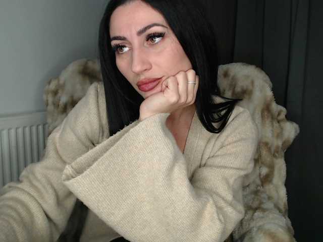 ElizabethAC's BongaCams show and profile