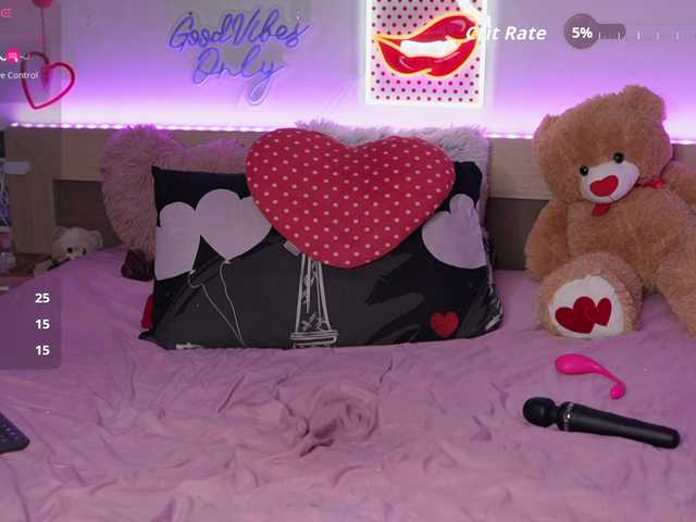 Angelofxxxcro live cam profile