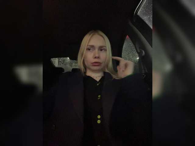 -SexyMilf-'s BongaCams show and profile