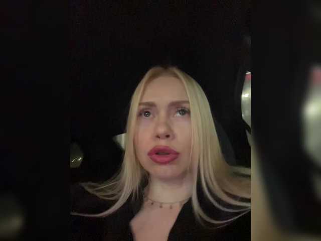 -SexyMilf-'s BongaCams show and profile